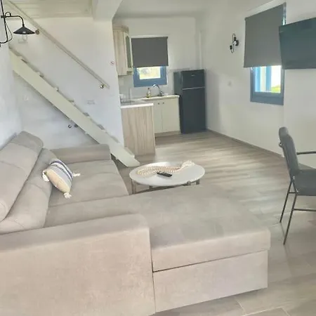 Ocean Sun 3 Feriehus Éxo Goniá