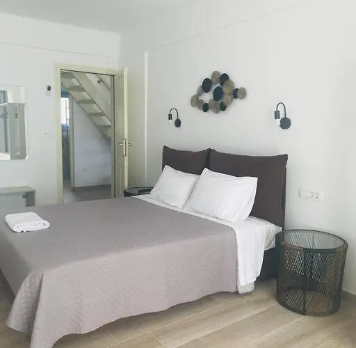 Ocean Sun 3 Tatil Evi Éxo Goniá